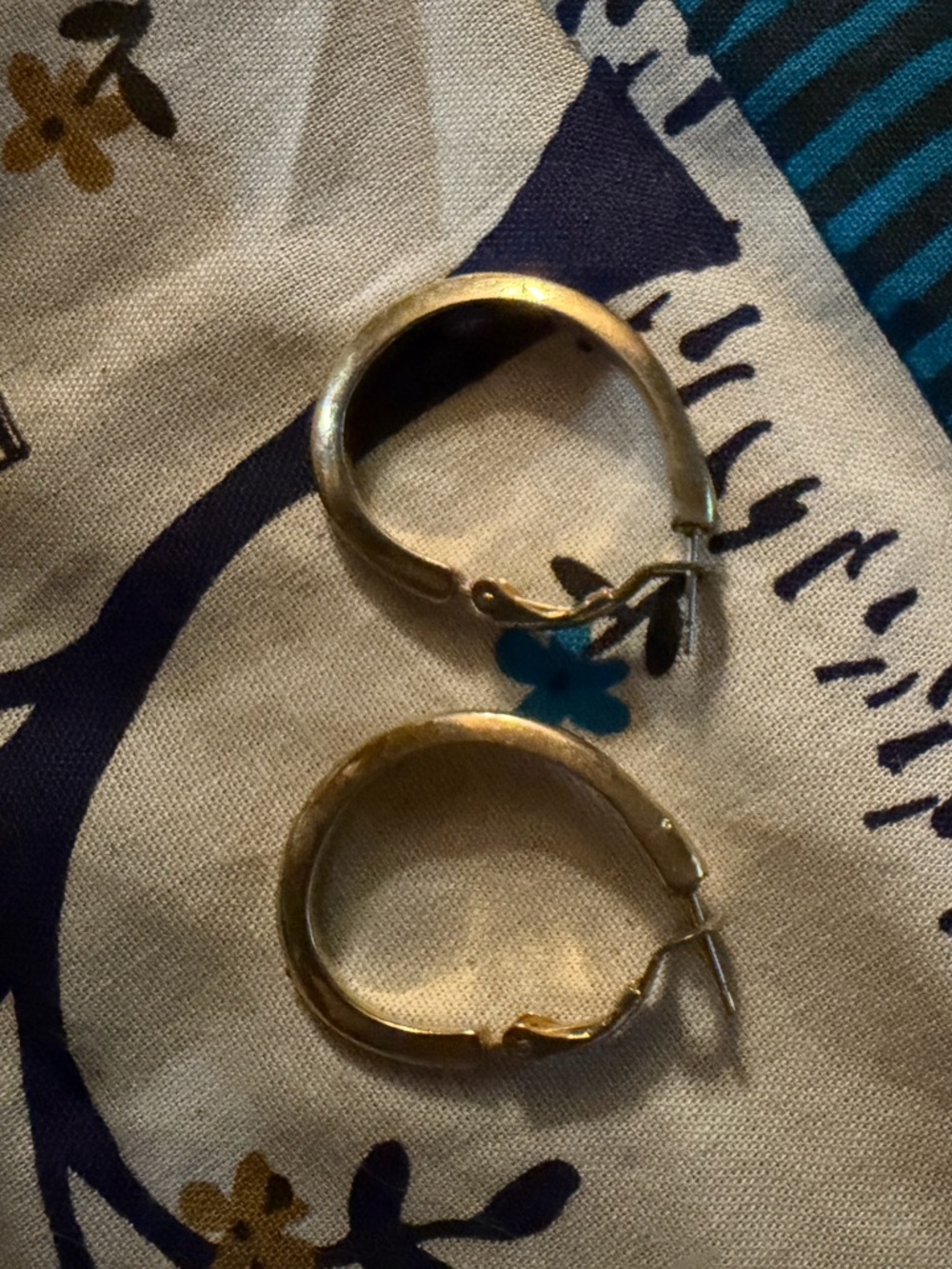 Classic Gold-Tone Small Hoop Earrings - Women's Jewelry